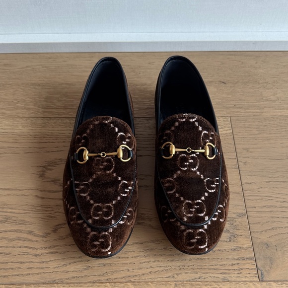 Gucci Jordaan Horsebit Velvet Brown
Loafers Flats. Size 38 - Picture 1 of 4